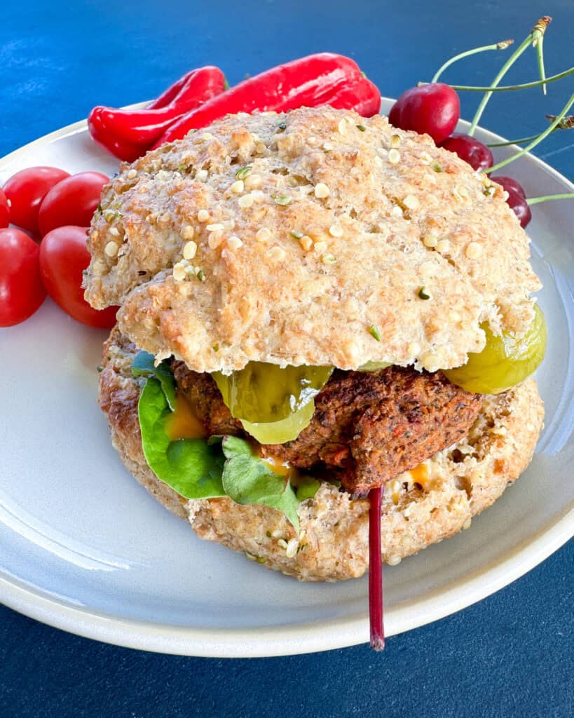 HJEMMELAVEDE VEGANSK SANDWICH